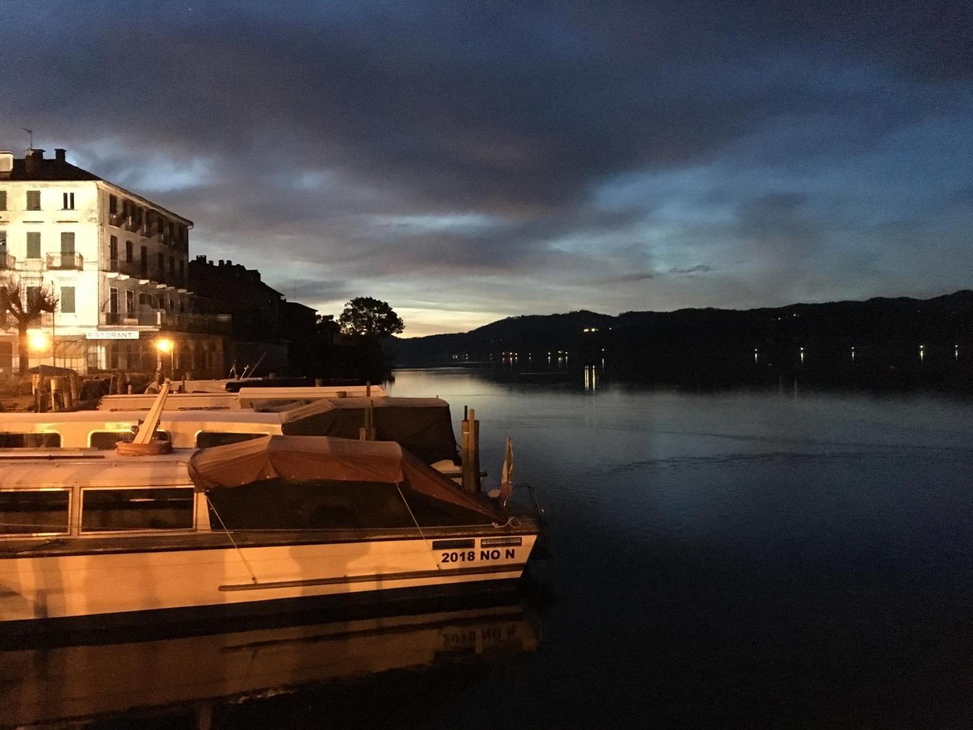 -Ortaflats- Appartamenti Imbarcadero & Palazzotto Orta San Giulio Eksteriør billede